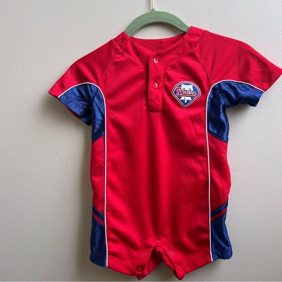 MLB Philadelphia Phillies Red Majestic Bodysuit/Vest 24 months - Picture 1 of 4